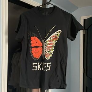 Women’s small black tee in EUC